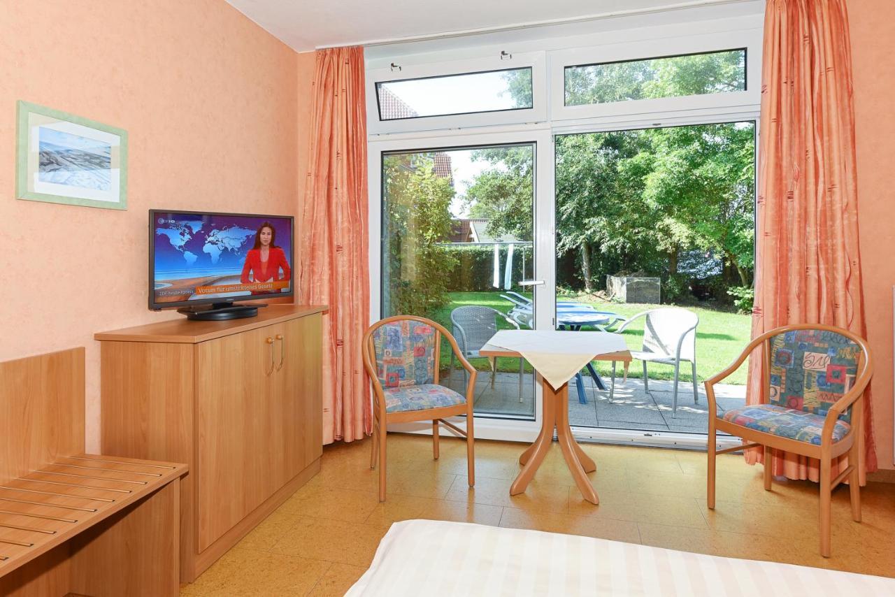 Hotel-Pension Altes Siel Bensersiel Bagian luar foto