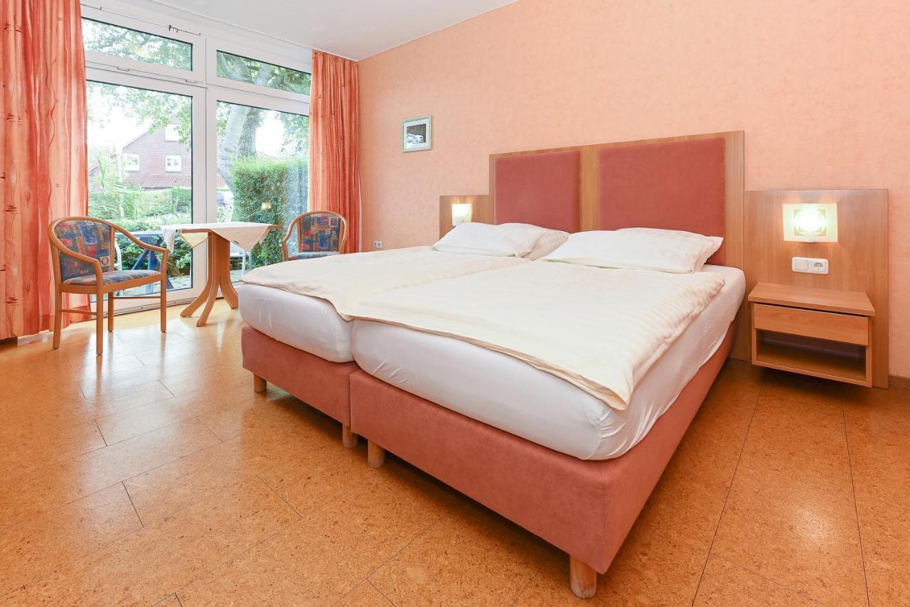 Hotel-Pension Altes Siel Bensersiel Bagian luar foto
