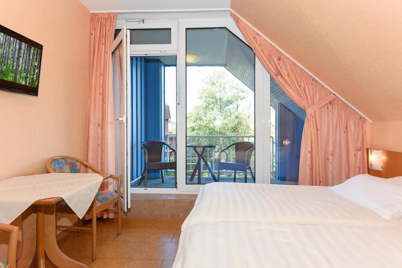 Hotel-Pension Altes Siel Bensersiel Bagian luar foto