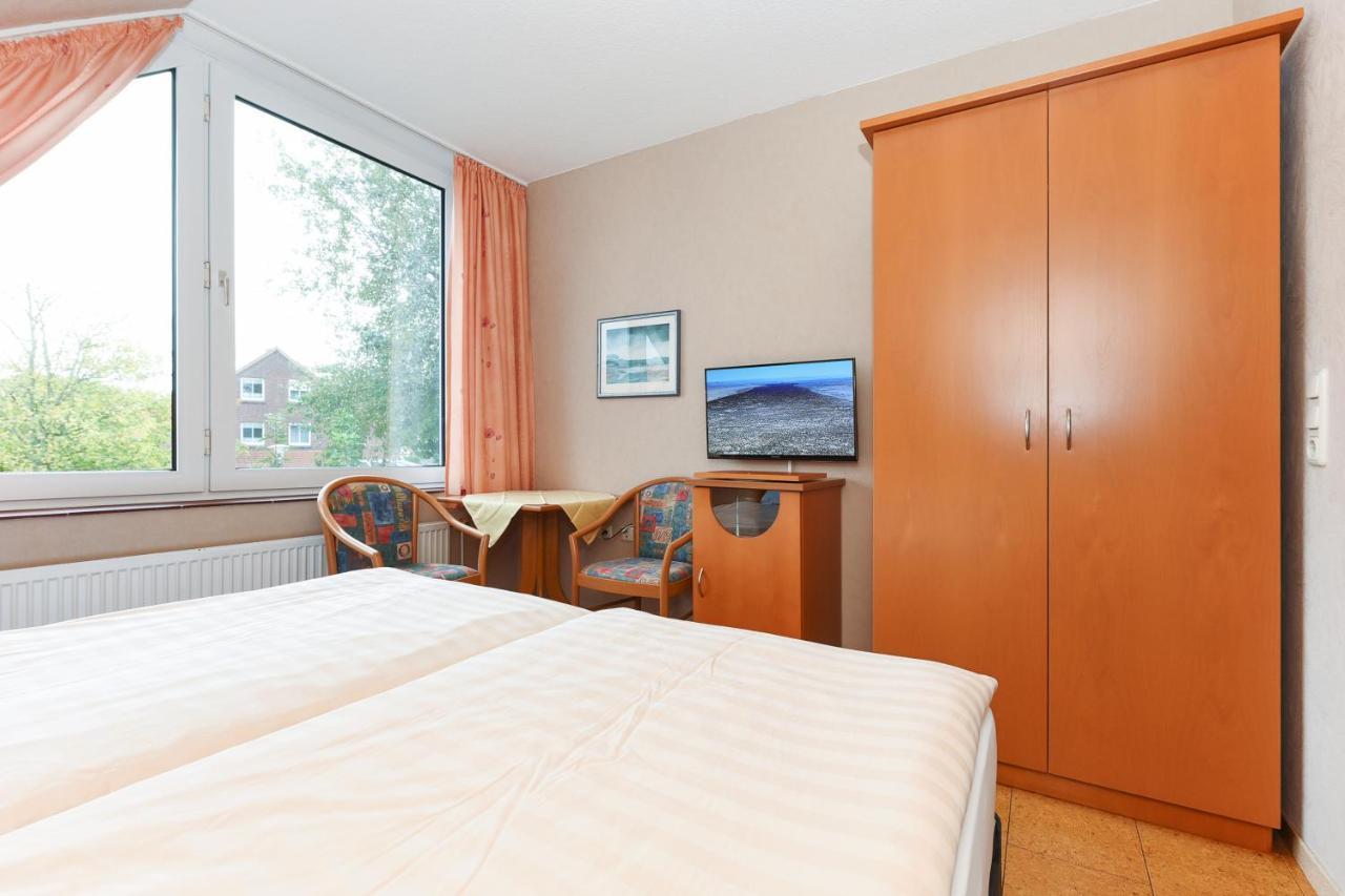 Hotel-Pension Altes Siel Bensersiel Bagian luar foto