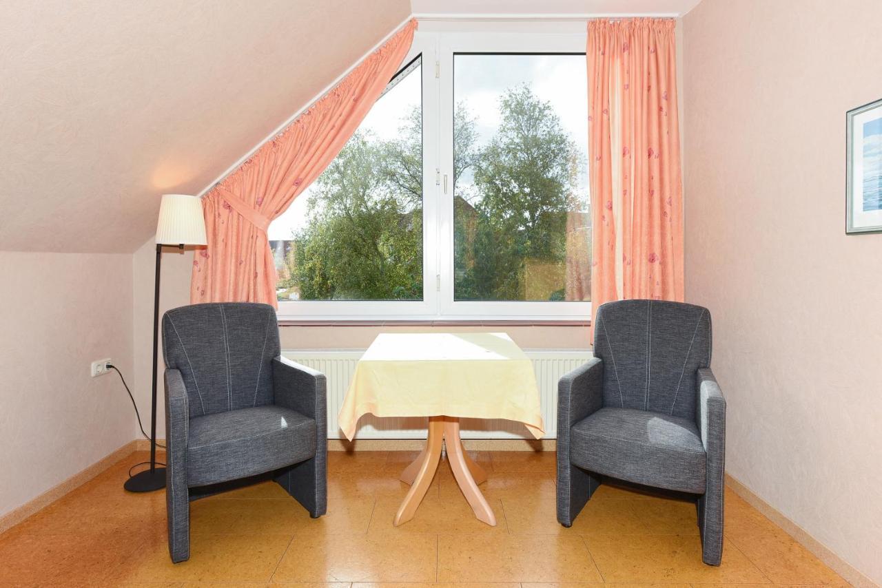 Hotel-Pension Altes Siel Bensersiel Bagian luar foto